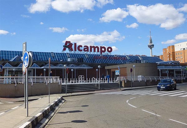 Foto de entrada a Hipermercado Alcampo