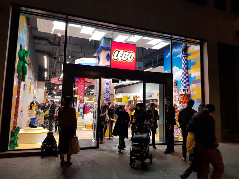 La Nueva Flagship Store de LEGO en Barcelona ▻ OFERTAS (NUEVO)