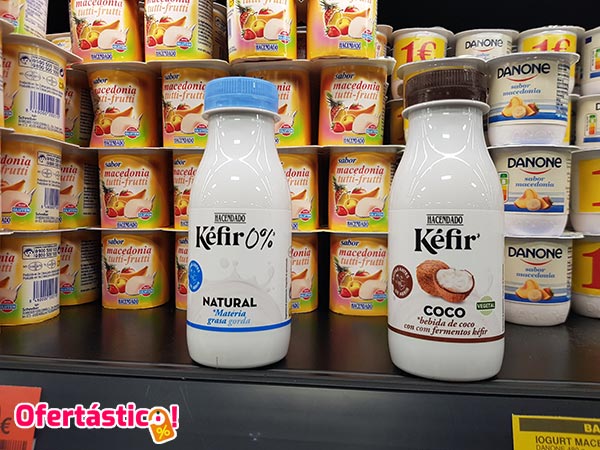 Kéfir vegano de coco (a la derecha)